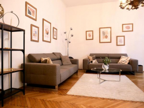 Contemporary City Apartment Váci Utca